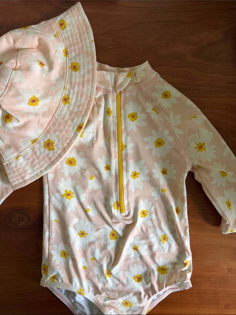 Monoprix Kids Pink Daisy Rash Guard Swimsuit with Sun Hat